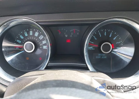 2014 Ford Mustang V6 z USA, uszkodzony, nr VIN 1ZVBP8AM0E5217012